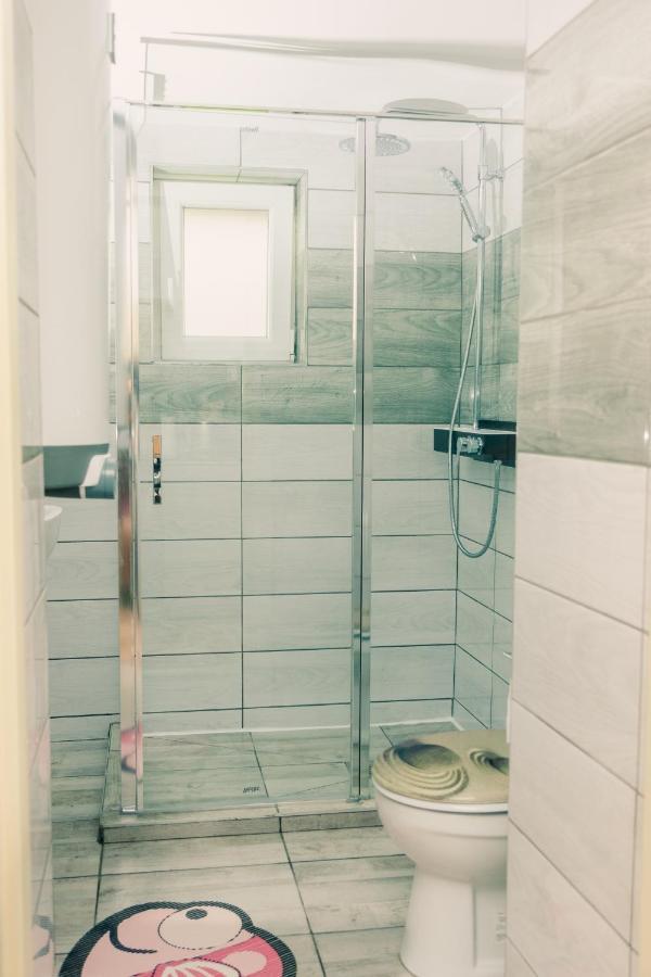 Appartamento Olivia Apartman Sárospatak Esterno foto